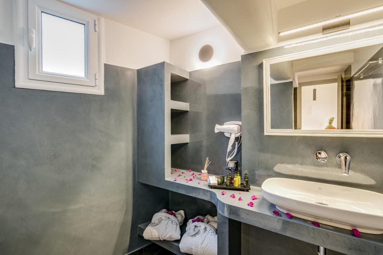 Tiara Suites Santorini Φηρά Εξωτερικό φωτογραφία
