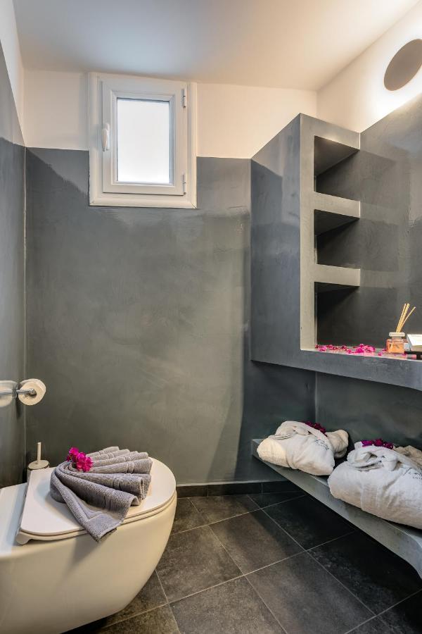 Tiara Suites Santorini Φηρά Εξωτερικό φωτογραφία