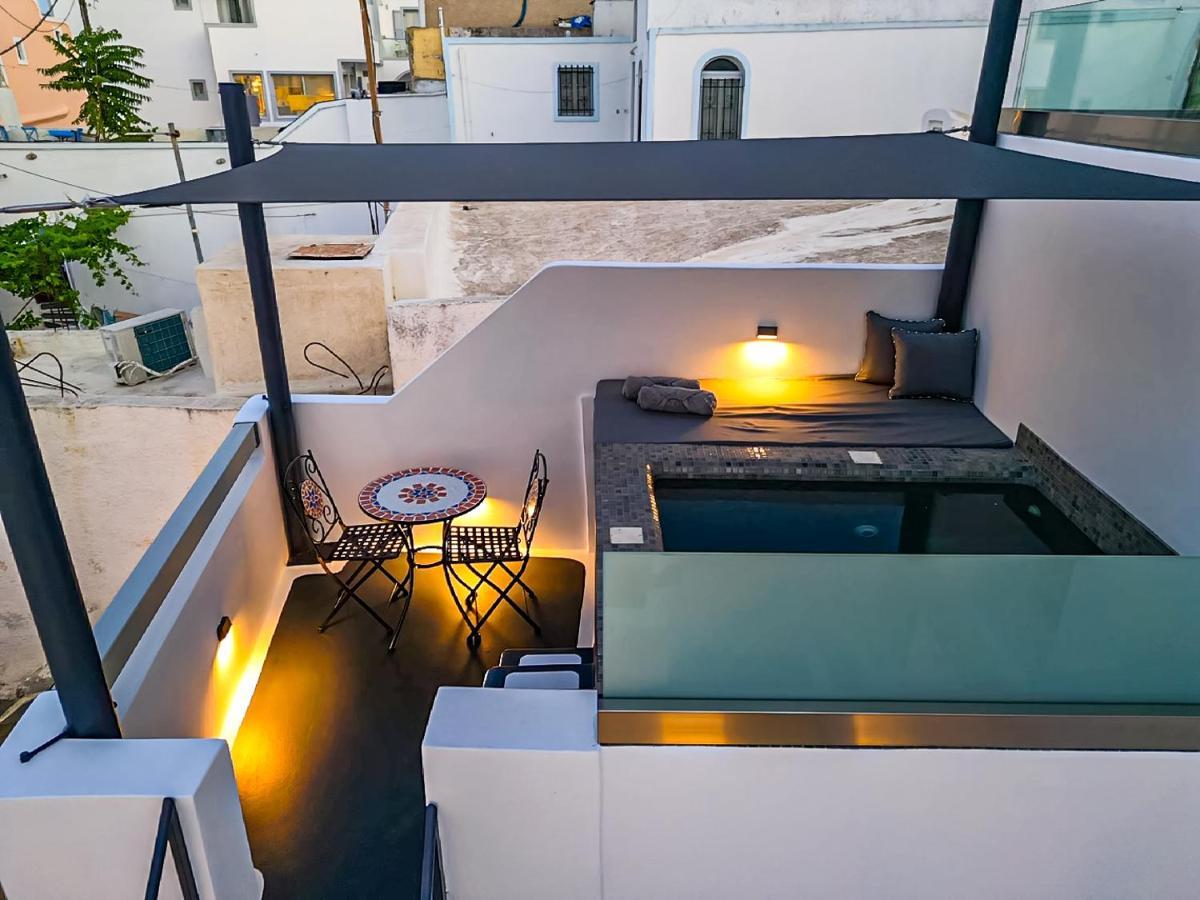 Tiara Suites Santorini Φηρά Εξωτερικό φωτογραφία