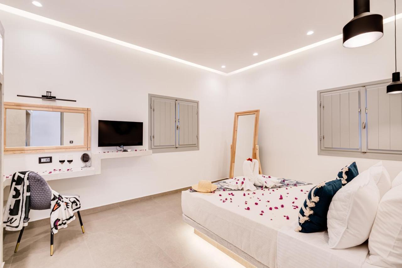 Tiara Suites Santorini Φηρά Εξωτερικό φωτογραφία