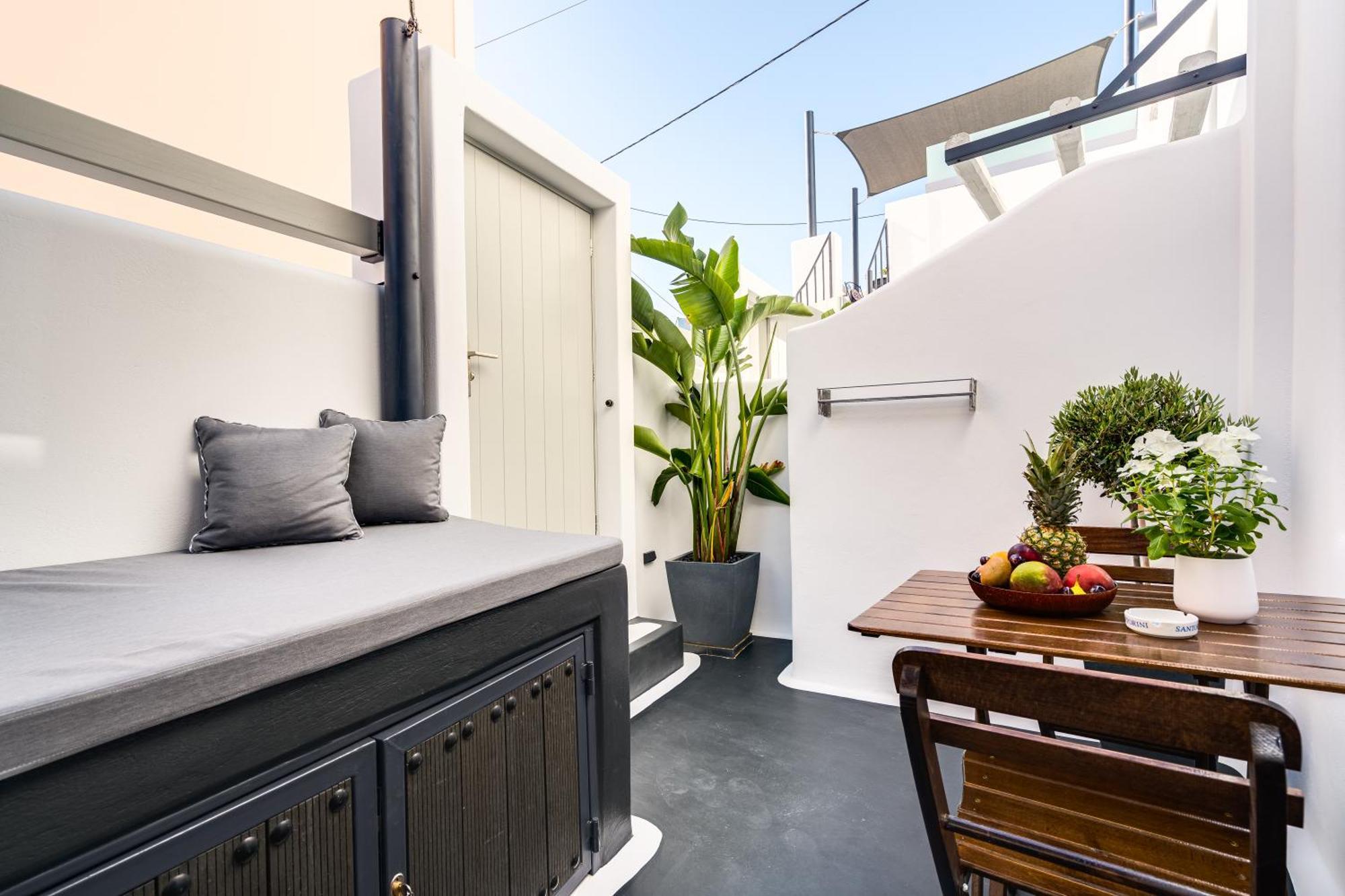 Tiara Suites Santorini Φηρά Εξωτερικό φωτογραφία