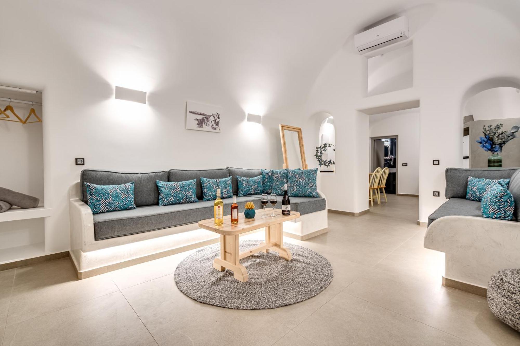 Tiara Suites Santorini Φηρά Εξωτερικό φωτογραφία